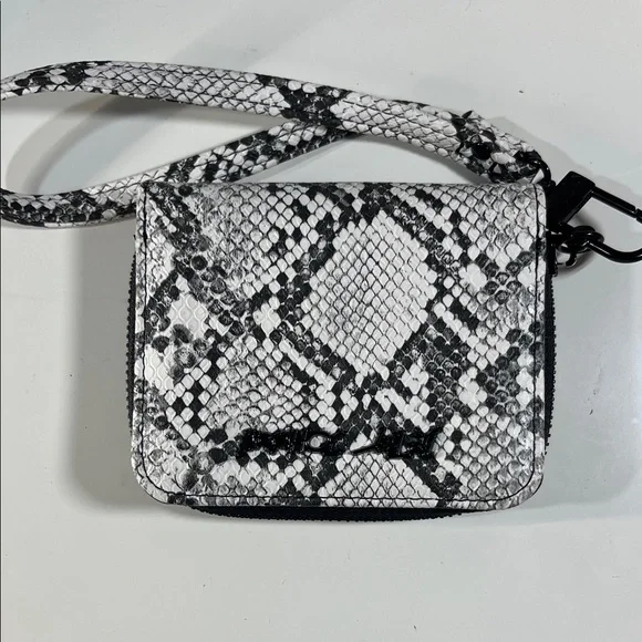 Textured Snake-Print Crossbody Wallet in Black & White - Picture 1 of 5